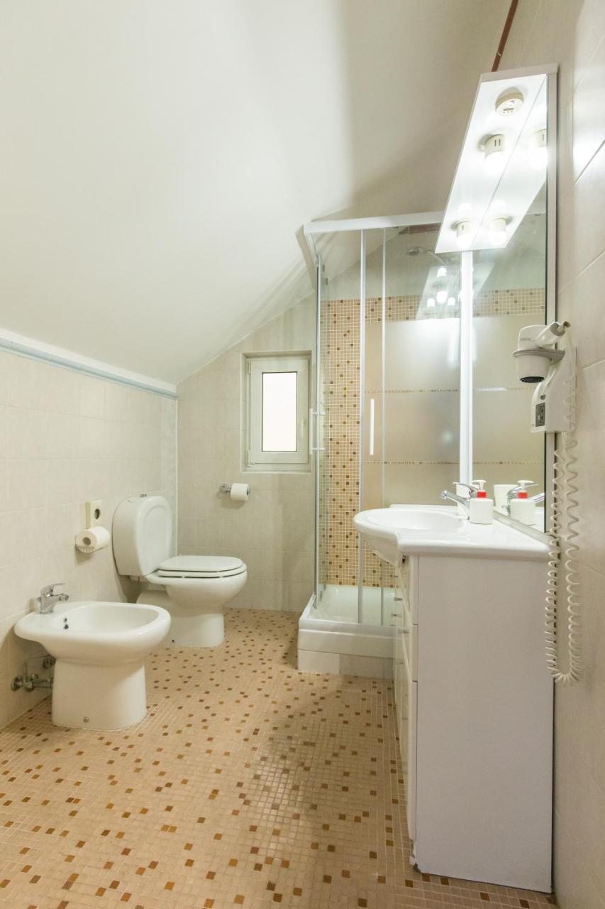 Duskova Apartments Прага Екстериор снимка