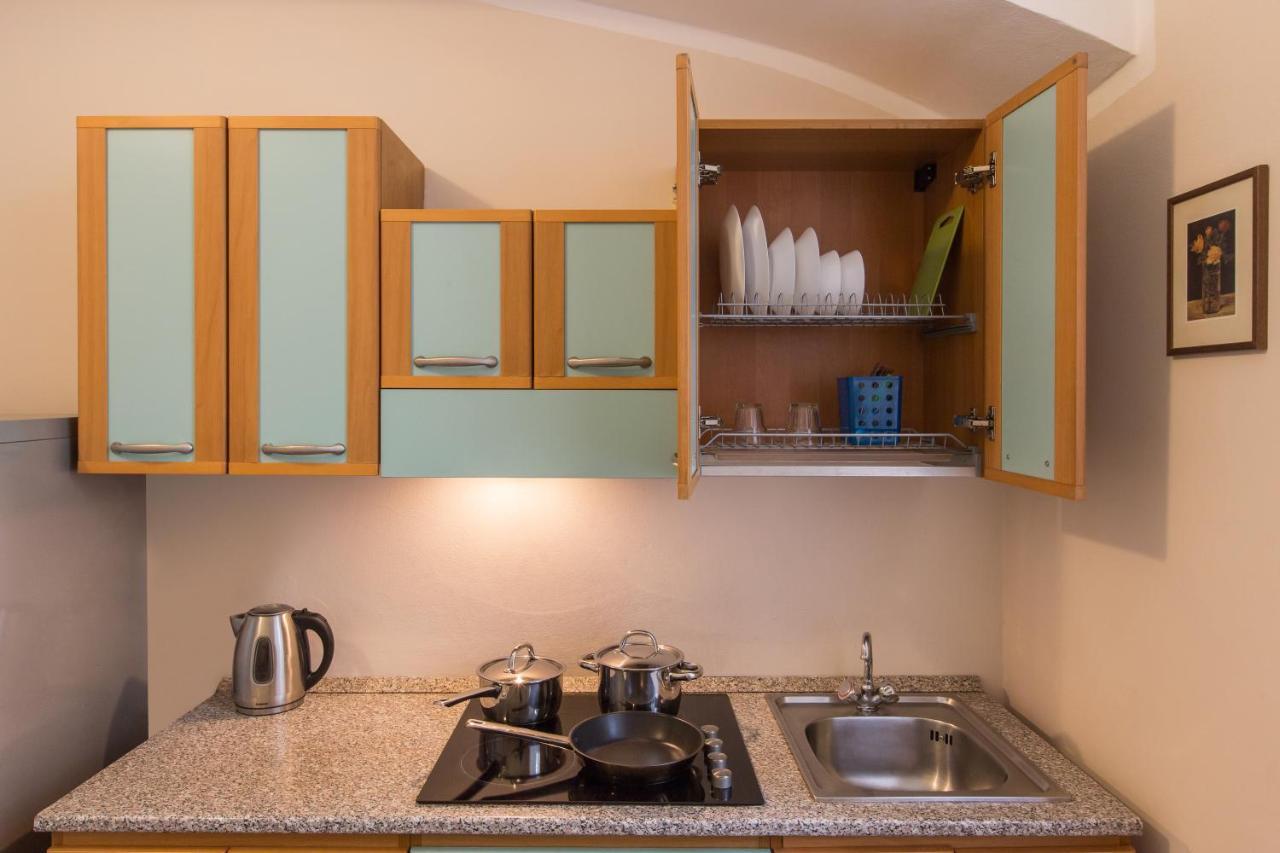 Duskova Apartments Прага Екстериор снимка