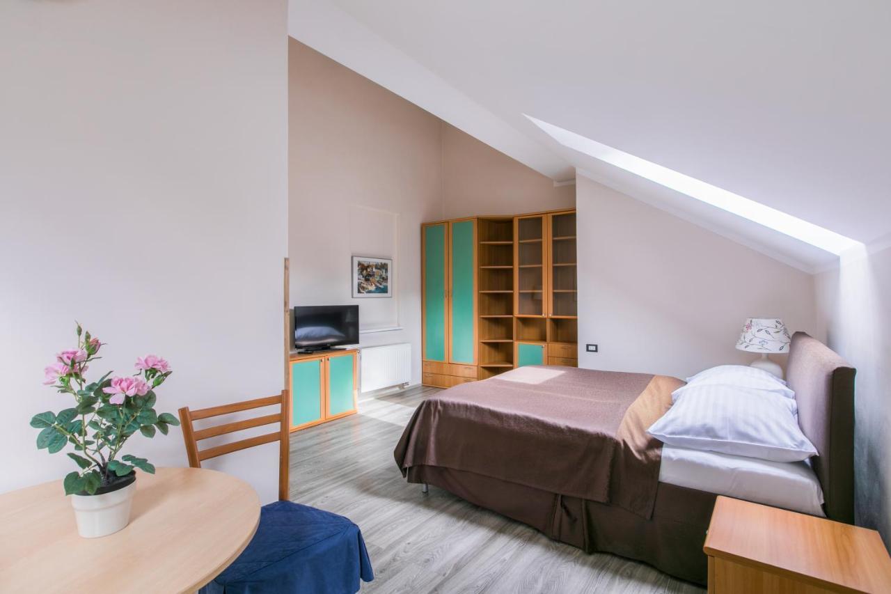 Duskova Apartments Прага Екстериор снимка