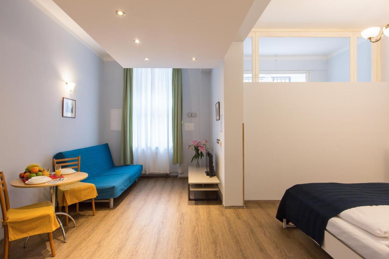 Duskova Apartments Прага Екстериор снимка