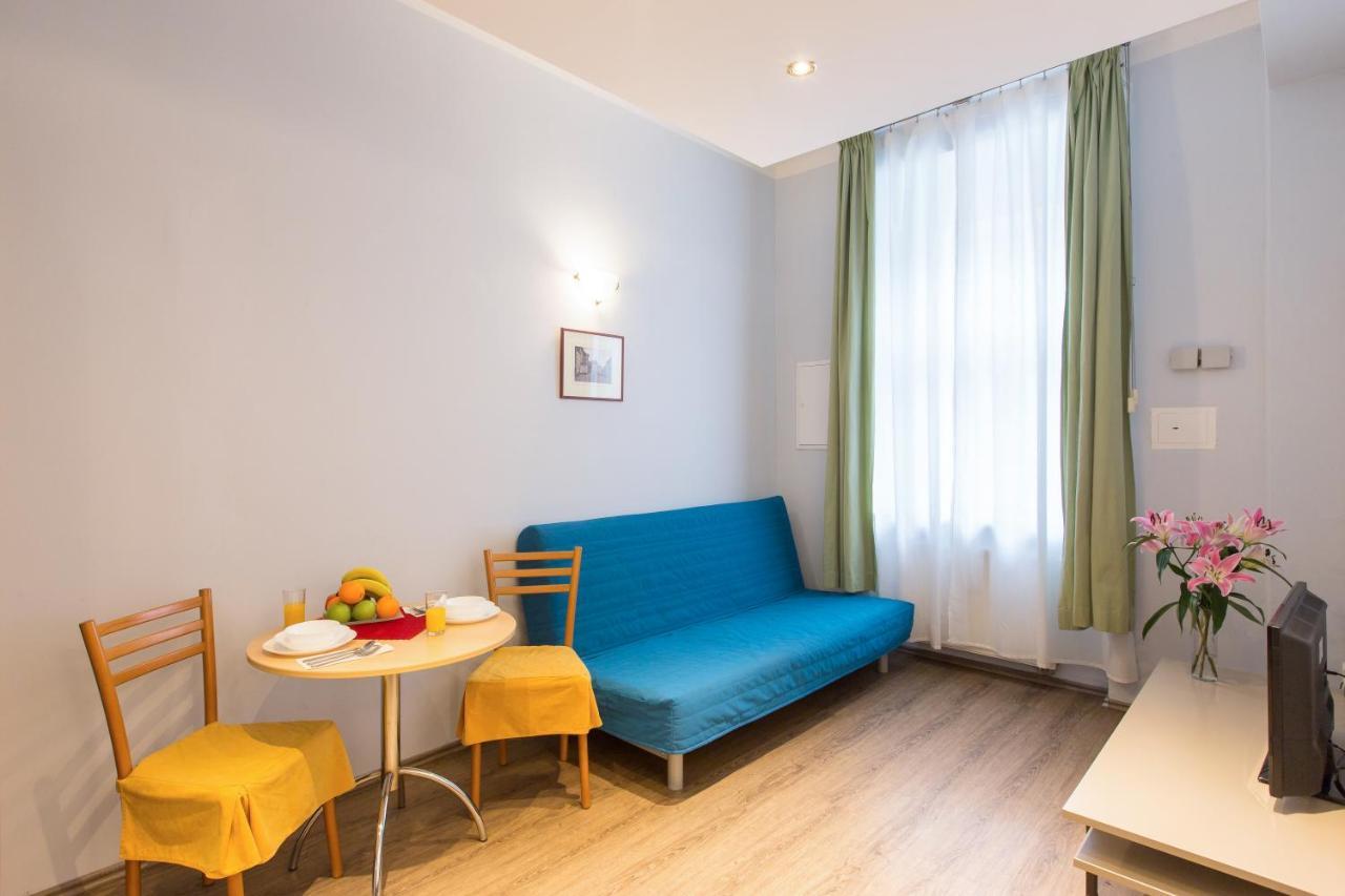 Duskova Apartments Прага Екстериор снимка